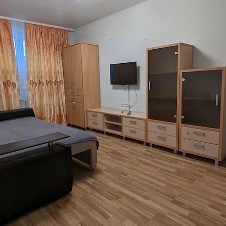 Уютно И По Домашнему Комфортно Студенческая 2К Кв Зубенко 19 Kharkiv Eksteriør bilde