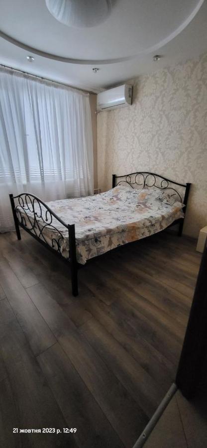 Уютно И По Домашнему Комфортно Студенческая 2К Кв Зубенко 19 Kharkiv Eksteriør bilde